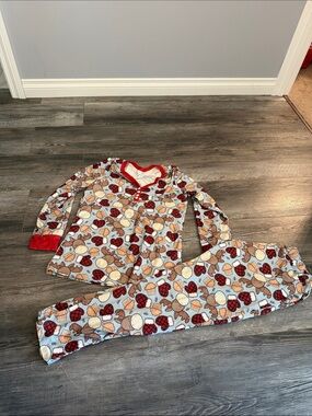Shirley & Stone Cozy Reindeer Print Women's Pajama Set in Red and Brown